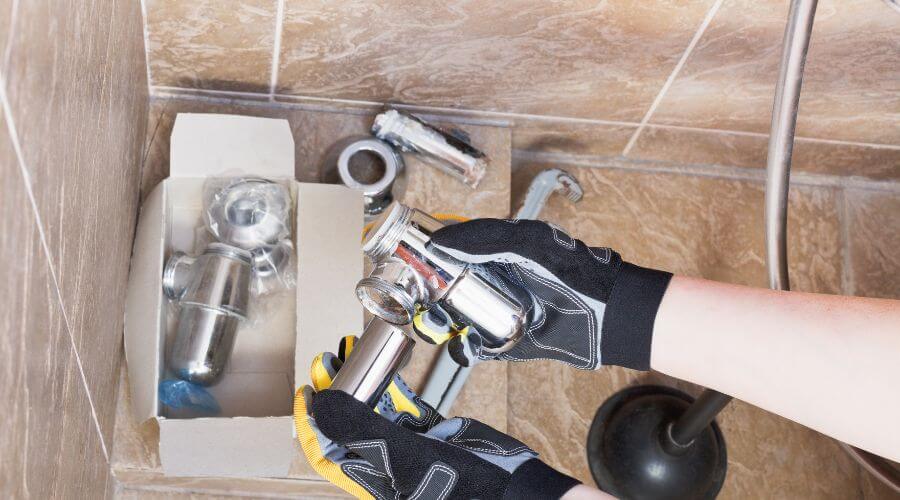 Professional gutter cleaning in Cleveland, NM